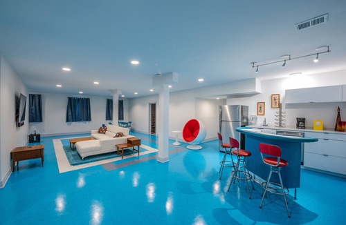 Whittier House | Ideal for Large Groups: 6bd/7ba, Sleeps 18