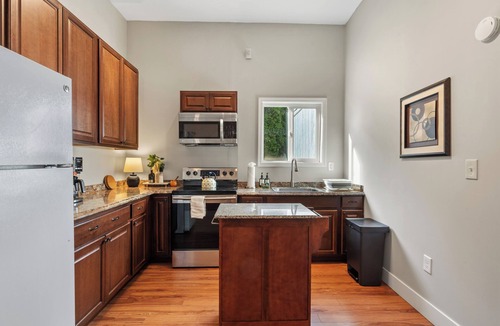 Kenmore House | Ideal Northwest Getaway | Near Lake Washington and Seattle