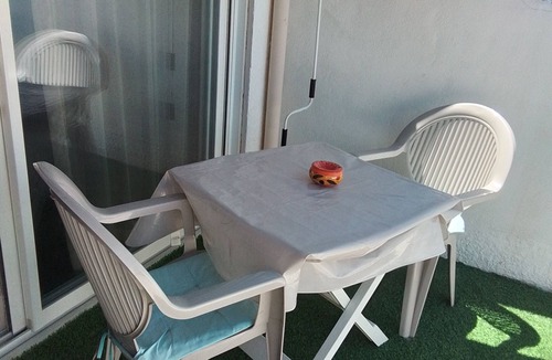 Lunel Bed & Breakfast | Ideal studio for a short stay, 20 minutes from the beaches between Nîmes and Montpellier