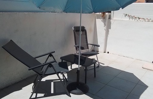 Lunel Bed & Breakfast | Ideal studio for a short stay, 20 minutes from the beaches between Nîmes and Montpellier