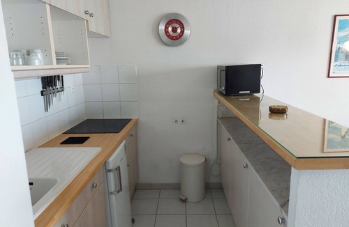 Le Grau-dʼAgde Apartment | Ideally located Beach apartment with all amenities within walking distance