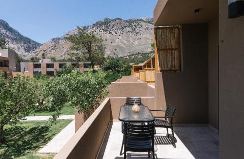 Zaros Hotel | Idi Hotel