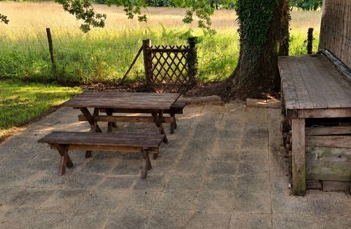 Saint-Mathieu House | Idyllic country house with large garden near a beautiful swimming lake