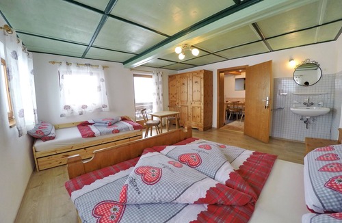 Schlitters House | Idyllic mountain farm with a beautiful view of the Zillertal and Inntal!