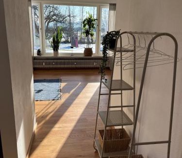 Stephanskirchen Apartment | Idyllische Wohnung mit Bergblick nah am Simssee