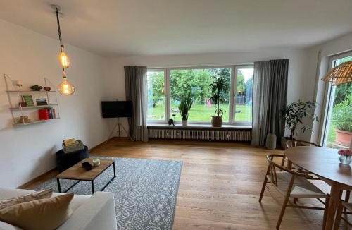 Stephanskirchen Apartment | Idyllische Wohnung mit Bergblick nah am Simssee