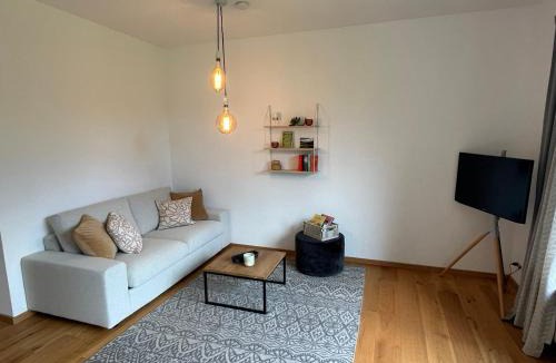 Stephanskirchen Apartment | Idyllische Wohnung mit Bergblick nah am Simssee