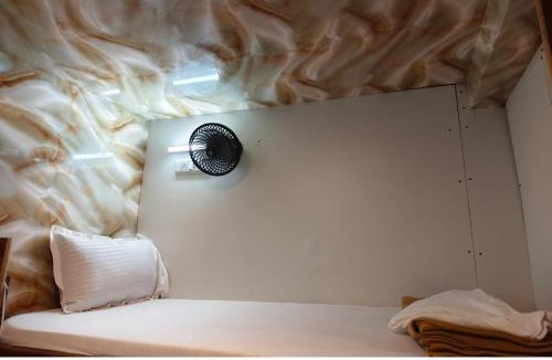 Kalina Hostel | Ifza Residency Near BKC