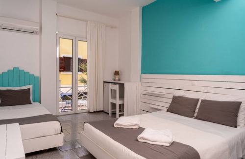 Karterados Hotel | Ikaros Hotel