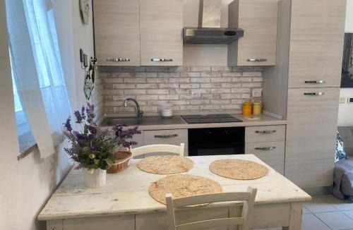 Torre A Castello Apartment | Il Borghetto Studio apartment in Crete Senesi