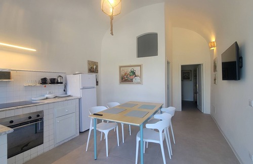 Procida Apartment | Il Carrubo - Two bedroom Apartment with garden view