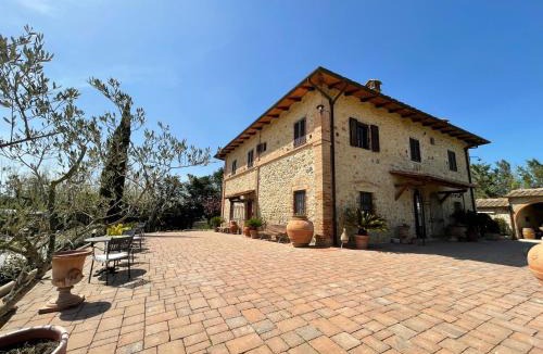 Monteriggioni House | IL COLOMBAIO Winery