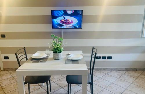 Somma Lombardo Apartment | Il Cortiletto