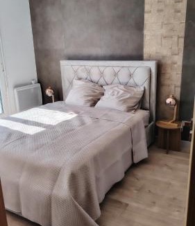La Garde-Adhemar House | Il gioiello
