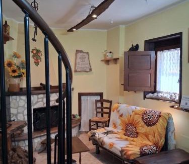 Sasso di Castalda House | Il girasole