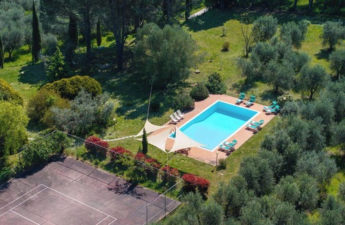 Vinci Villa | Il Leccio, Vinci, Private Pool and Tennis
