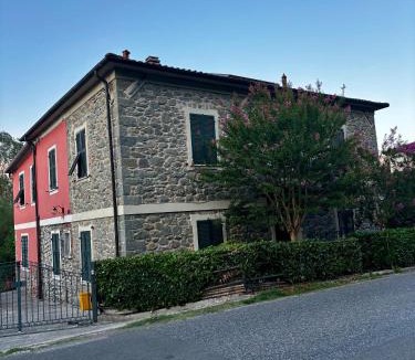Groppoli House | Il marchese Malaspina con idromassaggio