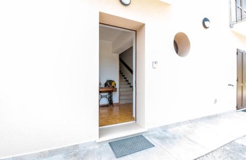 Serrungarina House | Il Melograno