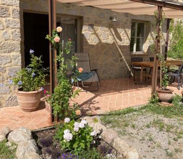 Castel del Piano Apartment | il peperino