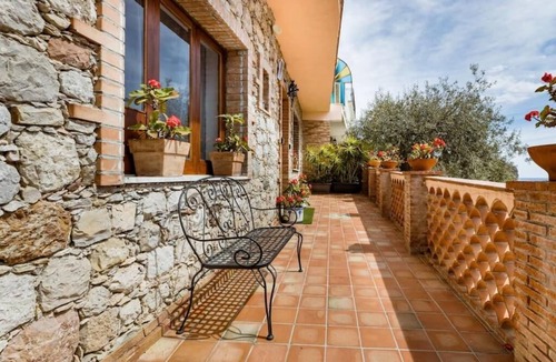 Mazzaro House | Il Pescatore Elegant Apartment with Stunning Bay Views at Isola Bella, Taormina