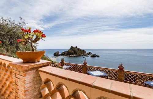 Mazzaro House | Il Pescatore Elegant Apartment with Stunning Bay Views at Isola Bella, Taormina