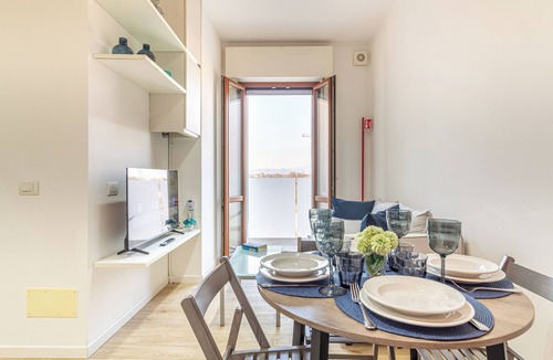 Vimercate Apartment | Il quadrato blu by Houset