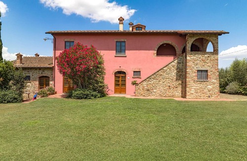 Badicorte Apartment | "Il Querciolo" Apartment "Carnovalino" for 2 people in a farmhouse in Valdichiana, in the heart of Tuscany