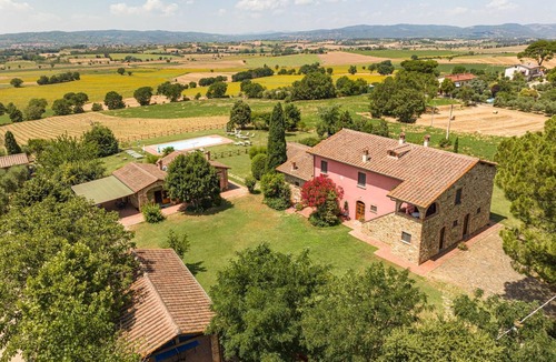 Badicorte Apartment | "Il Querciolo" Apartment "Carnovalino" for 2 people in a farmhouse in Valdichiana, in the heart of Tuscany