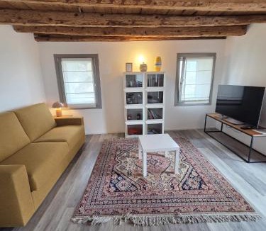 Crocetta del Montello House | "Il Re della Cantina Appartamenti" nel cuore delle Colline del Prosecco UNESCO