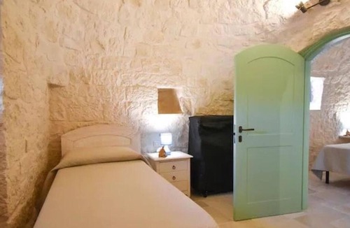 Alberobello House | Il Trullo dei mille colori