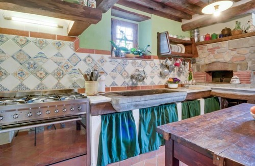 Pontito House | Il Vecchio Ospitale by Interhome