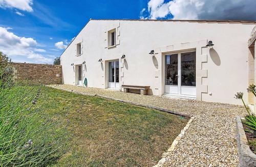 Geay House | Ile d'Aix by Interhome