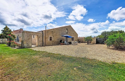 Geay House | Ile d'Aix by Interhome