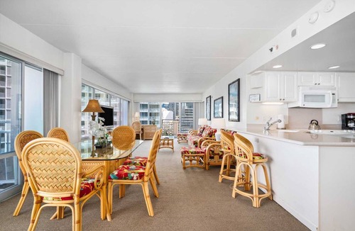 Waikiki Condo | Ilikai 1110 2 Bed Room Wrap Around Ocean/Sunset/Marina Views