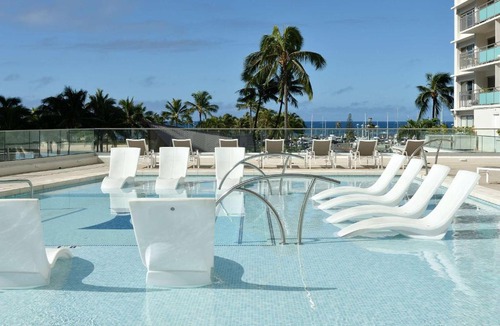 Waikiki Hotel | Ilikai Lite