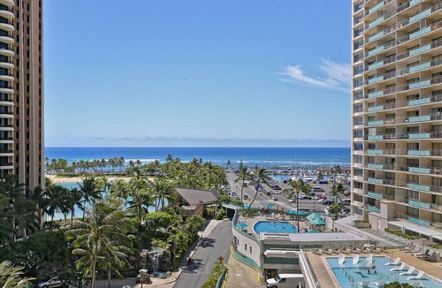 Waikiki Apartment | Ilikai Luxury Suites