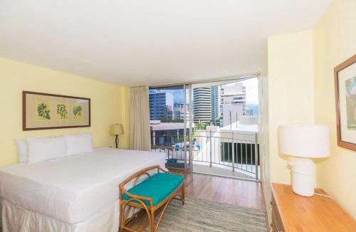 Waikiki House | Ilikai Marina 899