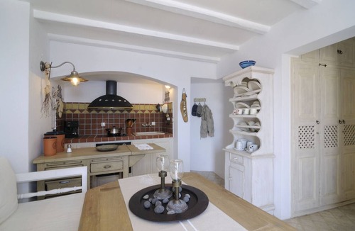 Oia Villa | Ilivatos Villa