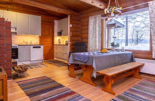 Kuusamo Ski Chalet | Iltarusko