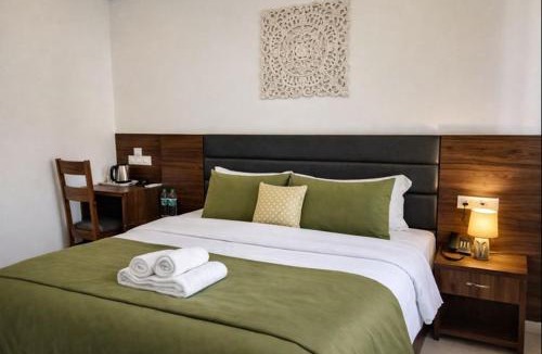 Tapovan Apartment | Ima Ganga Hotel - Aesthetic, Quite Mountain View Rooms In Upper Tapovan with netflix, free airport pickup for 7 or more nights booking