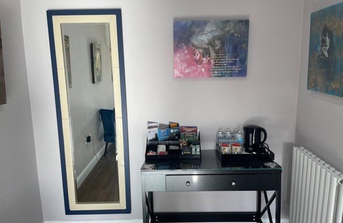 Brighouse Apartment | Immaculate 1-bed Studio With Outside Patio