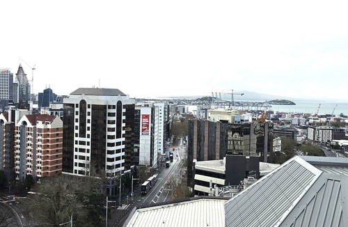 Grafton Apartment | Immaculate 2BDR Central City Chic Apartment