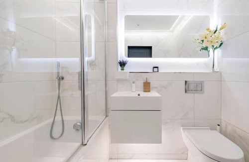 Warriston Apartment | Immaculate 3 Bed Apartment with Private Entrance in Inverleith