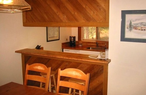 Truckee House | IMMACULATE 3BR SKI TOWNHOME INSIDE NORTHSTAR RESORT!