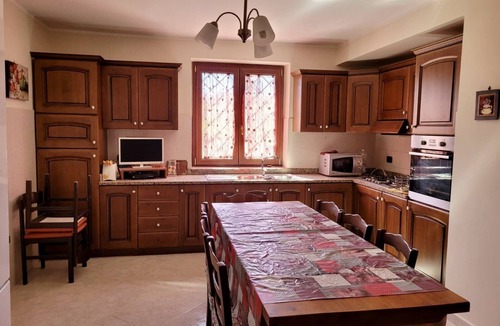 Cassino Villa | Immaculate 4-bed House in Cassino Villa Aurora