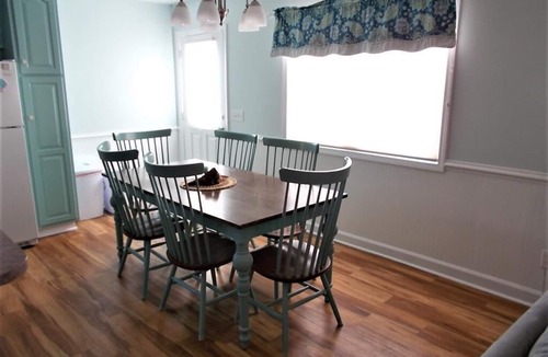 Sunset Beach House | Immaculate and well maintained home on SSB! NEW for 2024 upgraded kitchen!