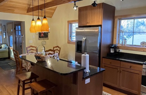Belmont House | Immaculate Cottage in Belmont Mt Holly: Ski Okemo, Killington, VAST,lakes, golf
