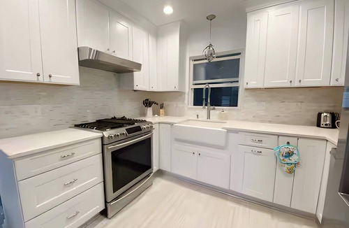 Orange Park House | Immaculate Home with Private Pool and Patio in Orange Park