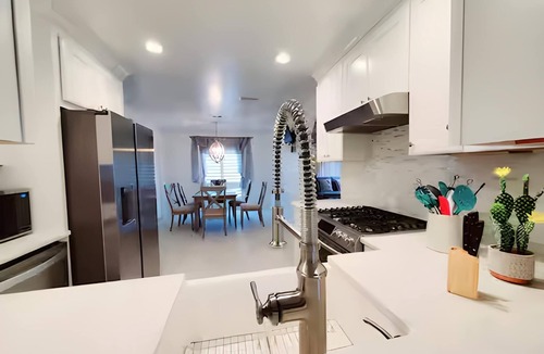 Orange Park House | Immaculate Home with Private Pool and Patio in Orange Park