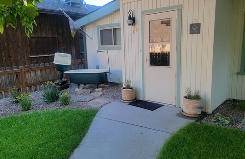 Ennis Cottage | Immaculate, homey and perfectly located for your stay in downtown Ennis.
